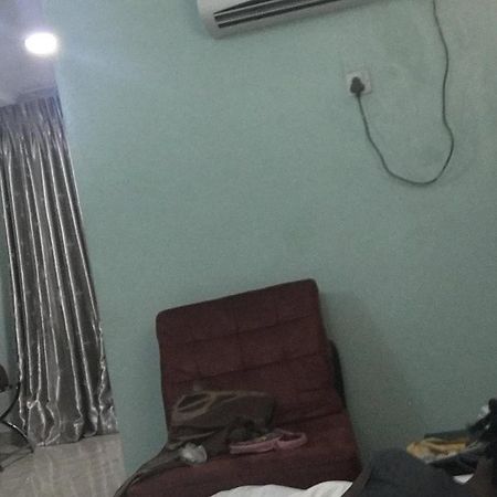 Esther Court Hotell Akure Exteriör bild